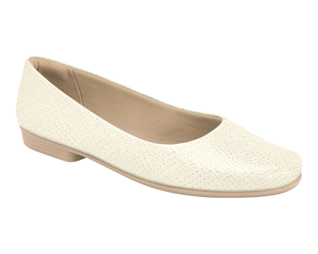 Elevating Everyday Comfort - Stylish Flat ShoeRef 250115 Off White: ETA November 2023 for Unparalleled Elegance