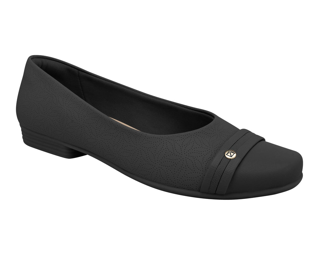 The Piccadilly Ref 250197 Flat Shoe boasts a supple, stretchy fabric adorned with a sophisticated and graceful floral pattern, offering both style and comfort for your daily wear