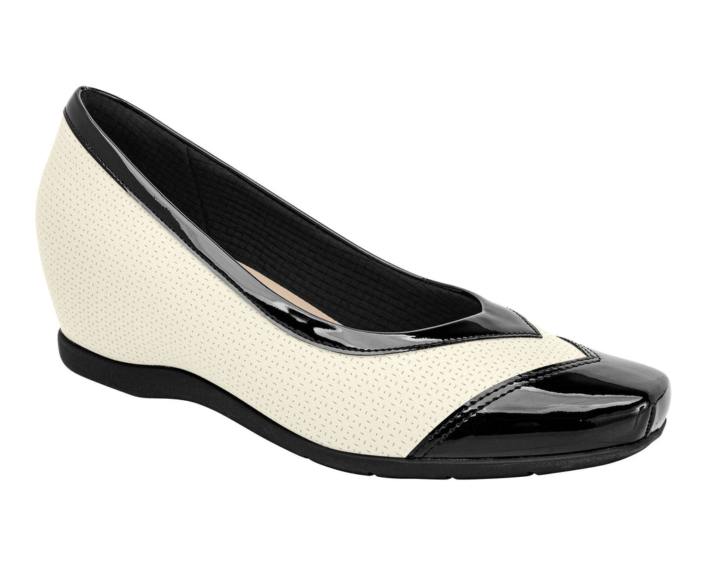 Piccadilly Brazilian Comfort Chic: 347008 InnovateWide - The Cutting-Edge Answer to Fashion and Comfort in a Stylish White Shade